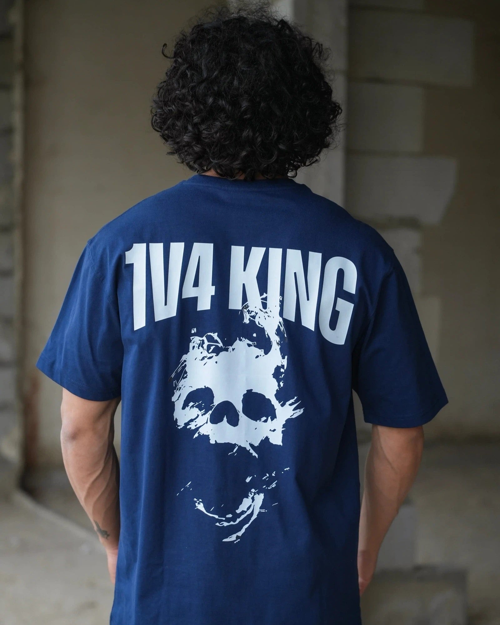 1v4 King – Oversized Tee